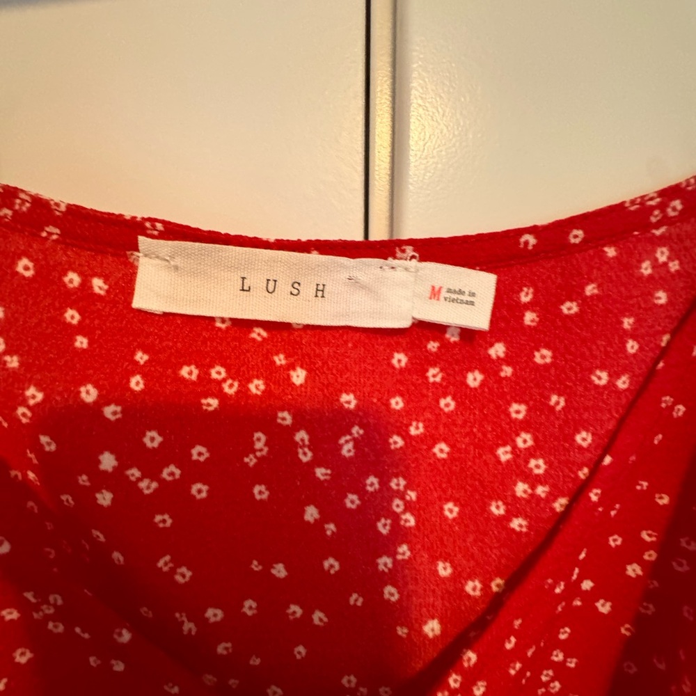 Lush Devon Knot Front Cami Crop Blouse - Picture 3 of 6
